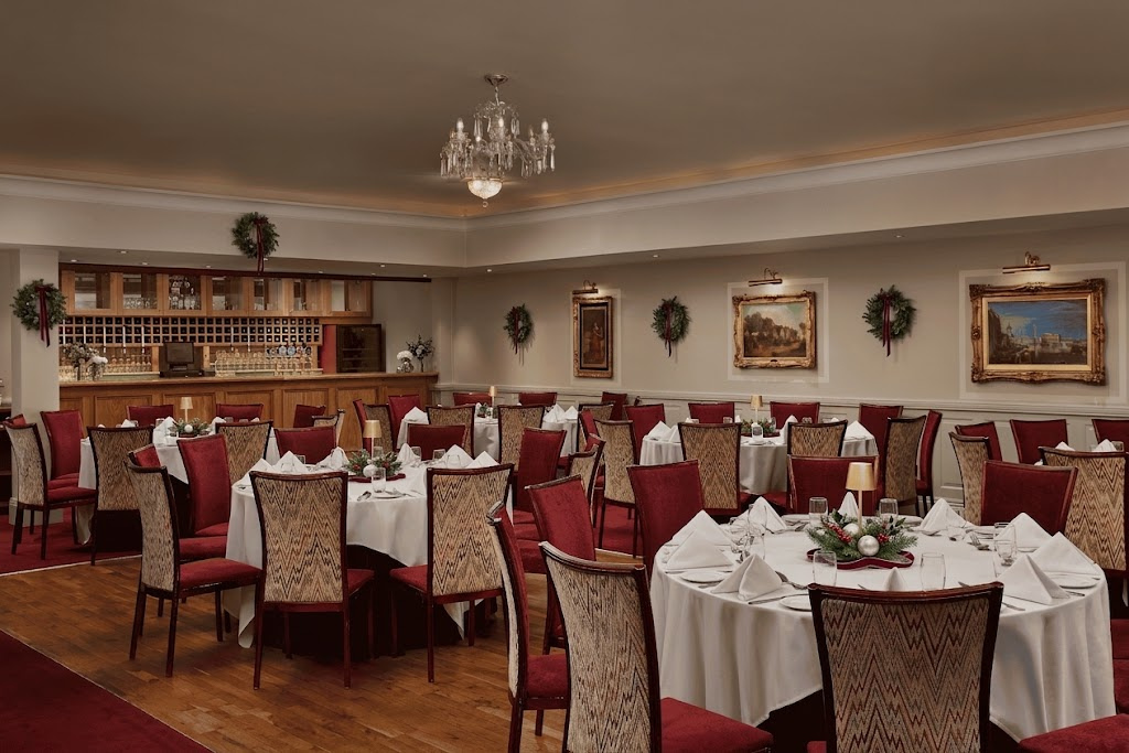 restaurant festive